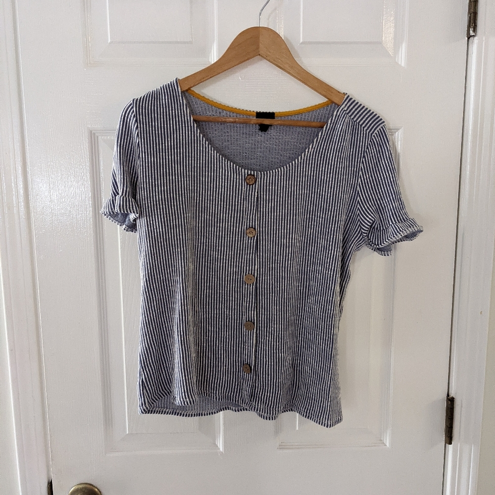 Darling W5 Pinstriped Button Down T-Shirt Size Large